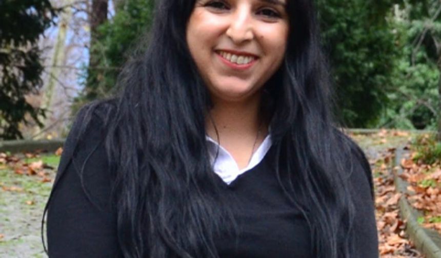 Bir Ay, Bir Acı, Üç İsim