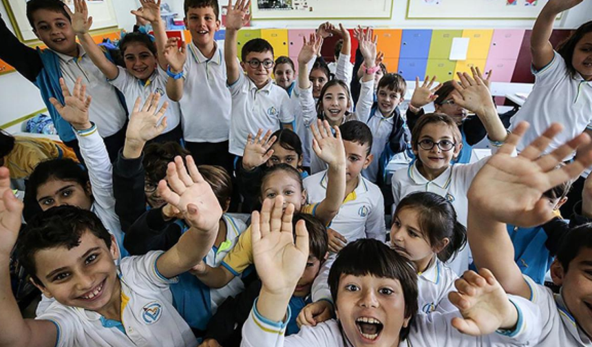 Tatili bekleyen 18 milyon öğrenci için geri sayım