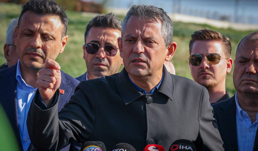 Özgür Özel'den İmamoğlu'na ziyaret!