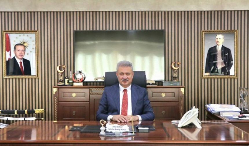 AKP'li belediye başkanı gözaltına alındı