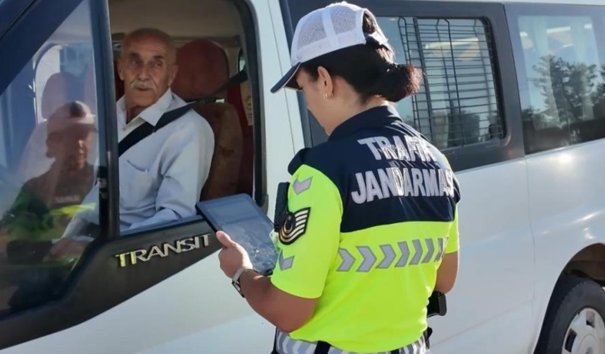 Diyarbakır'da 17 ilçede okul servislerine eş zamanlı denetim