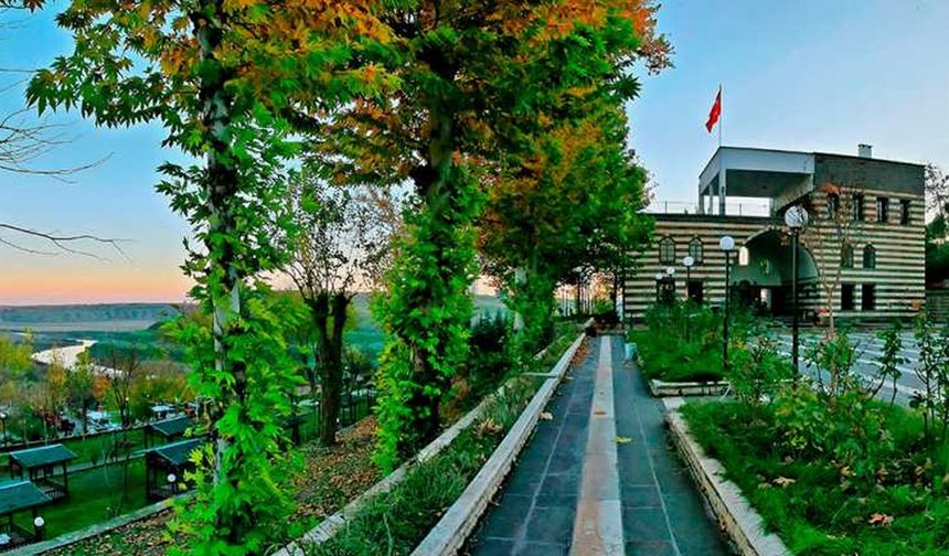 Diyarbakır’da  bir miras: Diyarbakır Gazi Köşkü