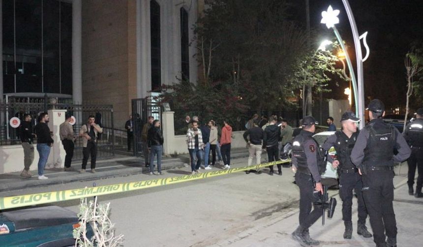 Adliye çıkışı kavga: 2 ağır yaralı