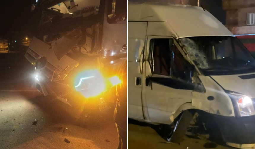Hakkari’de korkunç kaza! Tır ile minibüs çarpıştı