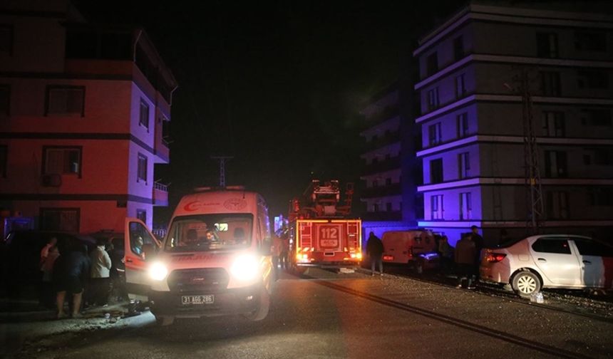 Oto galeride facia: 2 ölü, 14 yaralı!