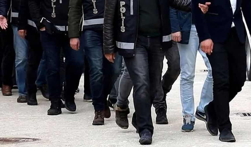 Diyarbakır merkezli operasyonda kamu görevlileri de gözaltında