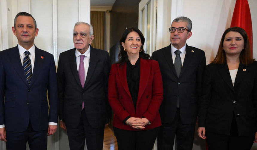 DEM Parti İmralı Heyeti ile CHP arasındaki görüşme ertelendi