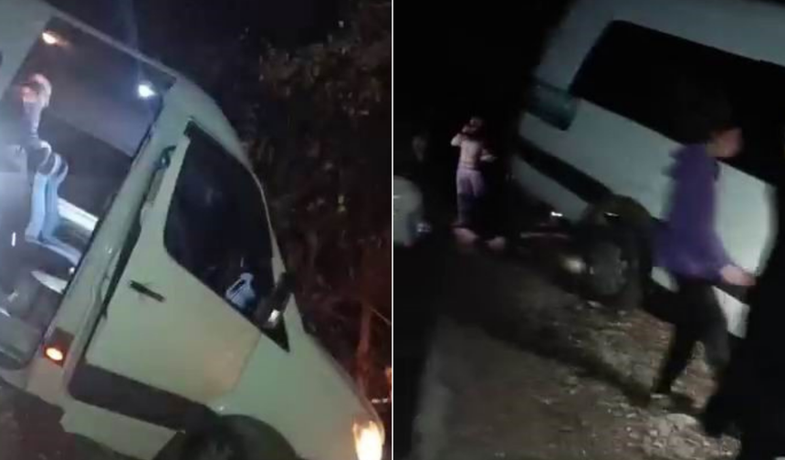 Diyarbakır-Kulp yolunda minibüs şarampolde asılı kaldı