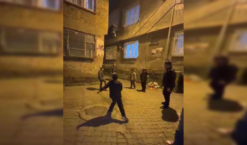 Diyarbakır Sur’da devriye sırasında sıcak görüntüler