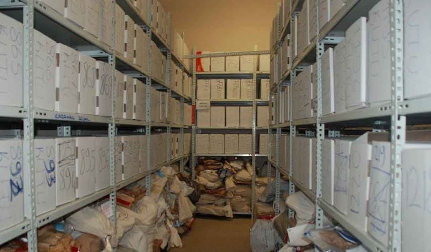 Diyarbakır Adliyesi’nde zabıt kâtibinden mermi vurgunu