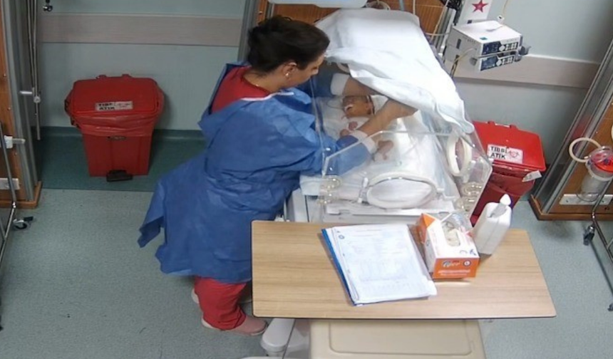 Bebeği darbeden hemşire her yerde aranıyor