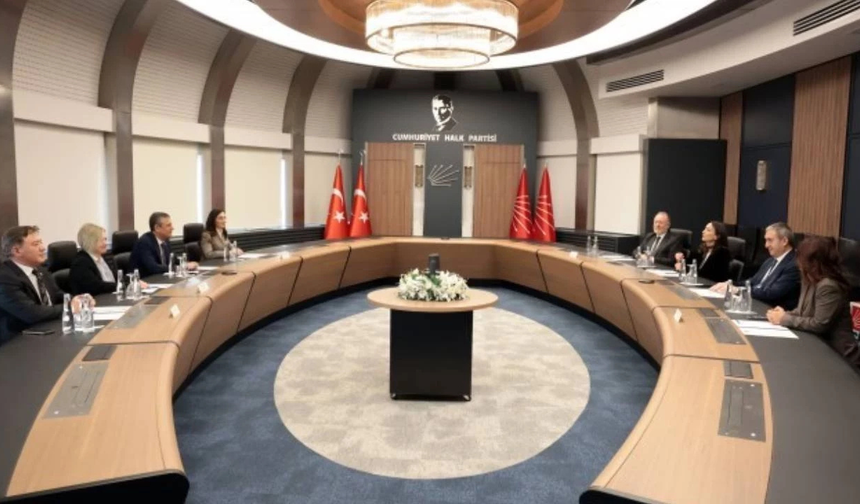 DEM Parti’den Suriye gündemiyle CHP’ye ziyaret