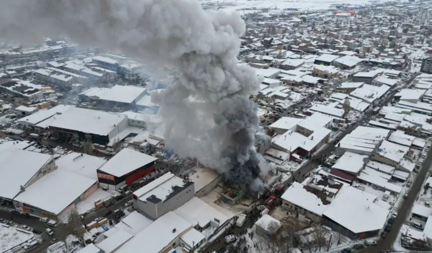 Mobilya atölyesinde çıkan yangın can aldı