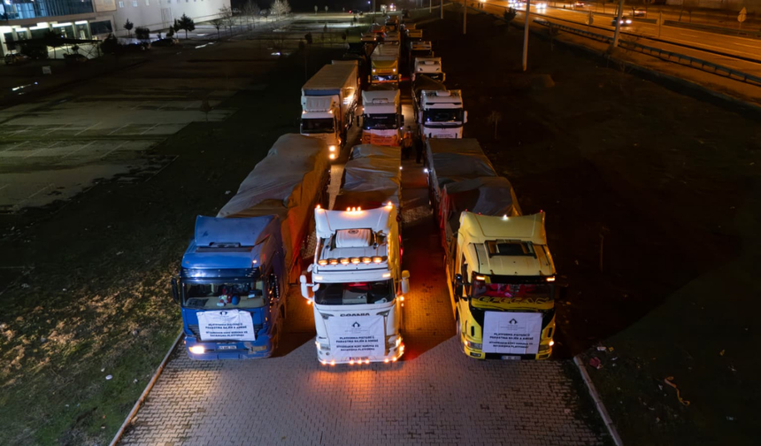 Diyarbakır’dan Kobani’ye 25 tır yardım ulaştırıldı