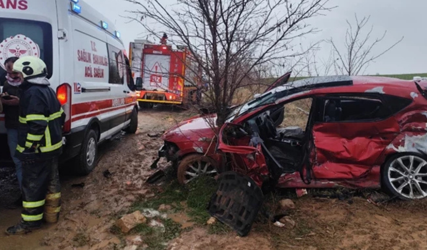 Mardin'de feci kaza: 1 ölü 3'ü ağır 4 yaralı