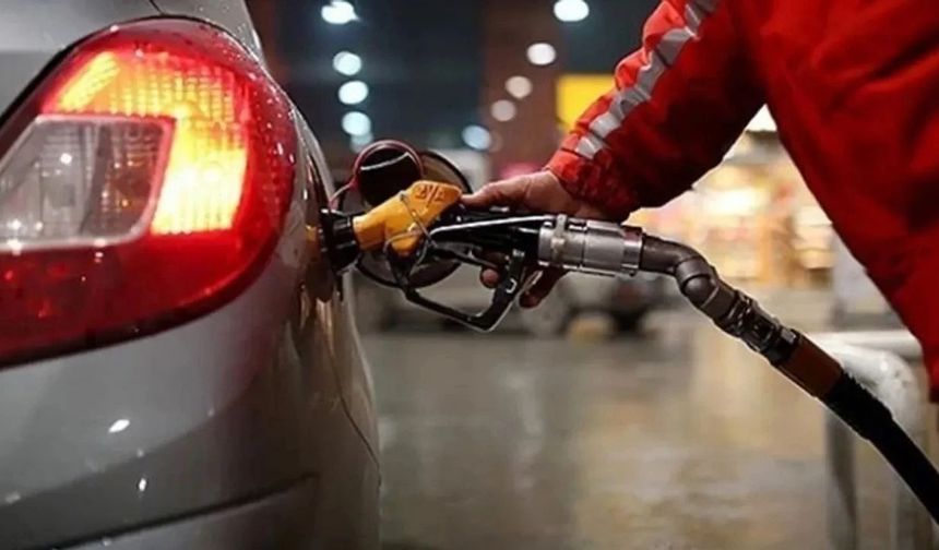 Akaryakıta çifte zam geliyor: Motorinde eşel mobil tarih oluyor