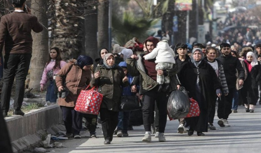 Êfrinliler yıllar sonra evlerine dönüyor: Evler yıkık, mülkler işgal edilmiş
