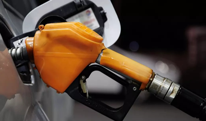 Gece yarısı zam geliyor: Benzin ve Motorin fiyatları yeniden değişiyor