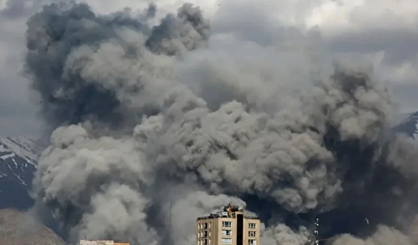 Kudüs Günü yürüyüşü sırasında Tahran'da korkutan patlama