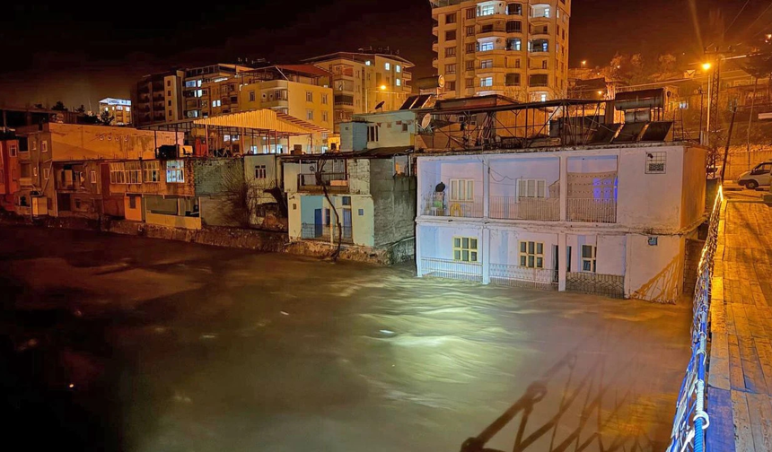 Siirt’te Bitlis Çayı için uyarı: Su seviyesi yükseldi