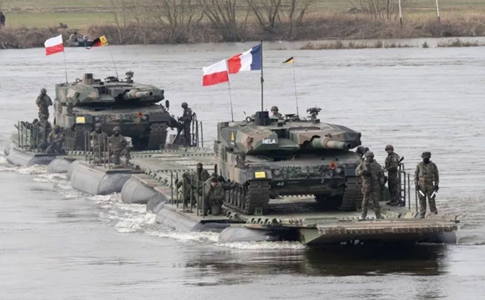 NATO Doğu sınırına asker yığıyor