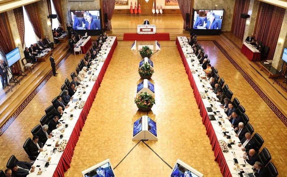 Süreç komisyonu, hukuki öneriler için toplanıyor