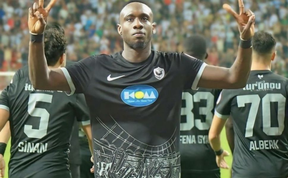Amedspor'un yıldızı Diagne Türkiye'de 100 gole ulaştı