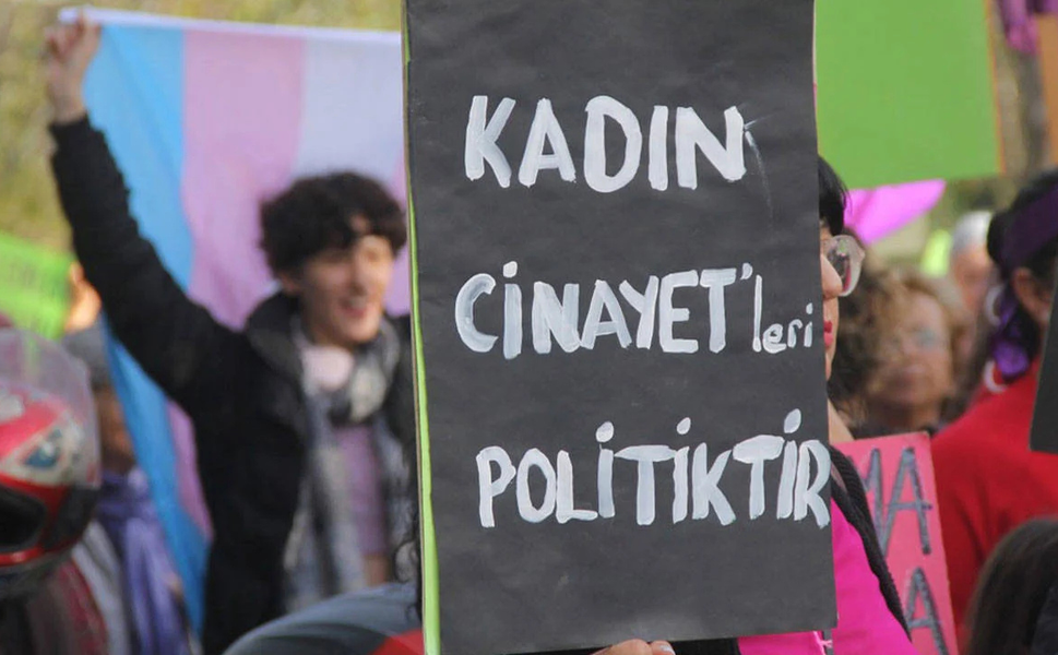 72 yaşındaki kadın eşi tarafından öldürüldü