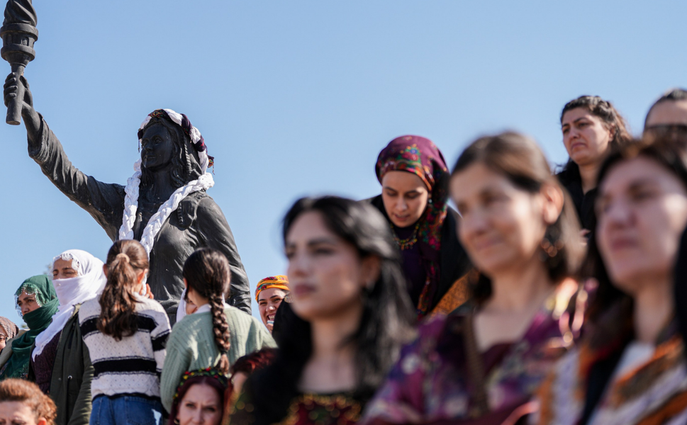 Diyarbakır’da kadınlardan güçlü mesaj