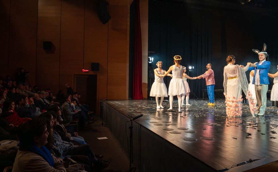 Shakespeare’in rüyası Kürtçe sahneye taşındı