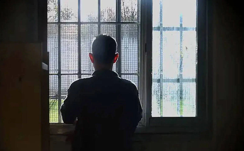 16 yaşındaki çocuk akranı tarafından bıçaklanarak öldürüldü