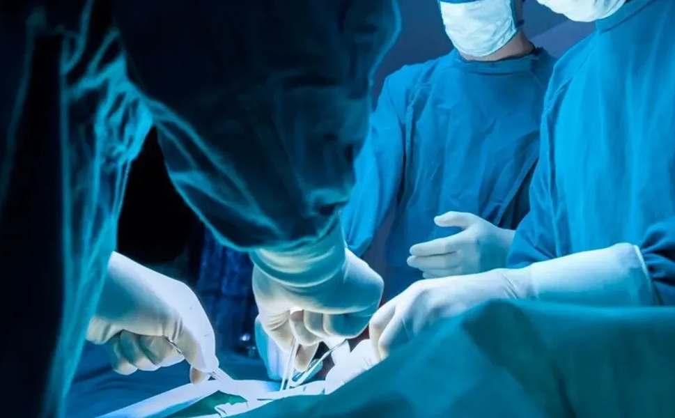 Diyarbakır’da ameliyat sırasında hayatını kaybetti: Ailesi dava açtı