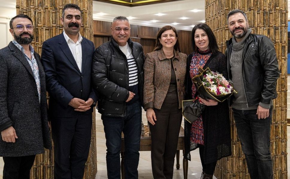 Newroz öncesi Diyarbakır'da anlamlı buluşma: Koma Agirê Jiyan'dan Eşbaşkanlara ziyaret