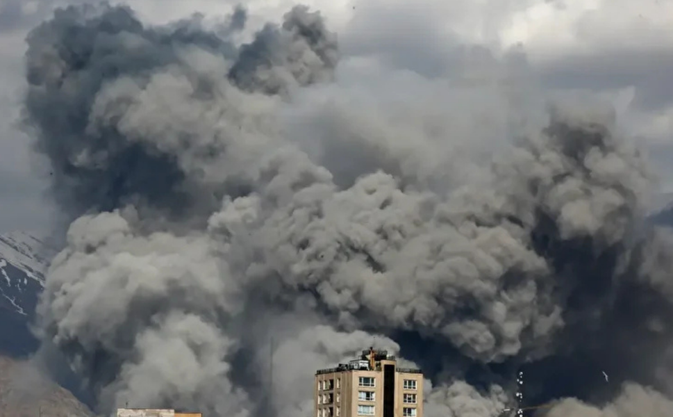 Tahran’da patlamalar sürüyor: İran 40 günlük yas ilan etti