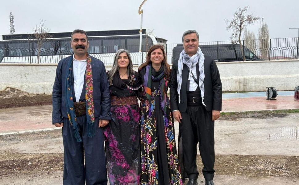 Van'daki Newroz coşkusuna Diyarbakır da ortak oldu